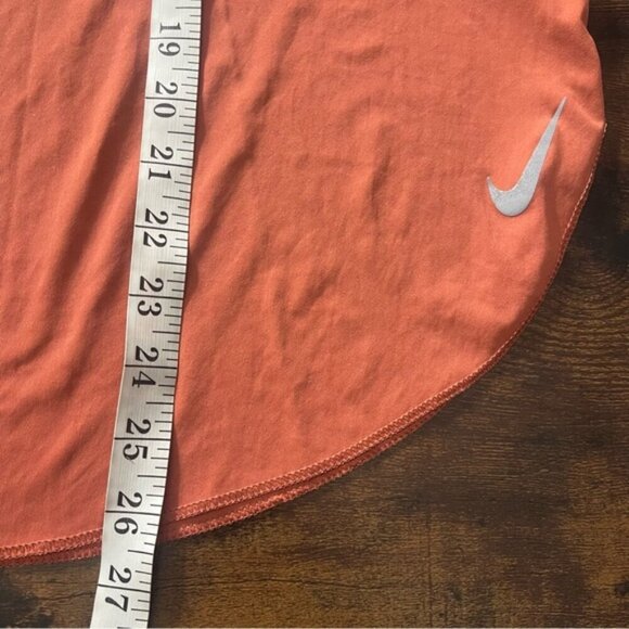Nike Women's City Sleek Top in dusty peach size XXL reflective gym running yoga - Picture 13 of 14